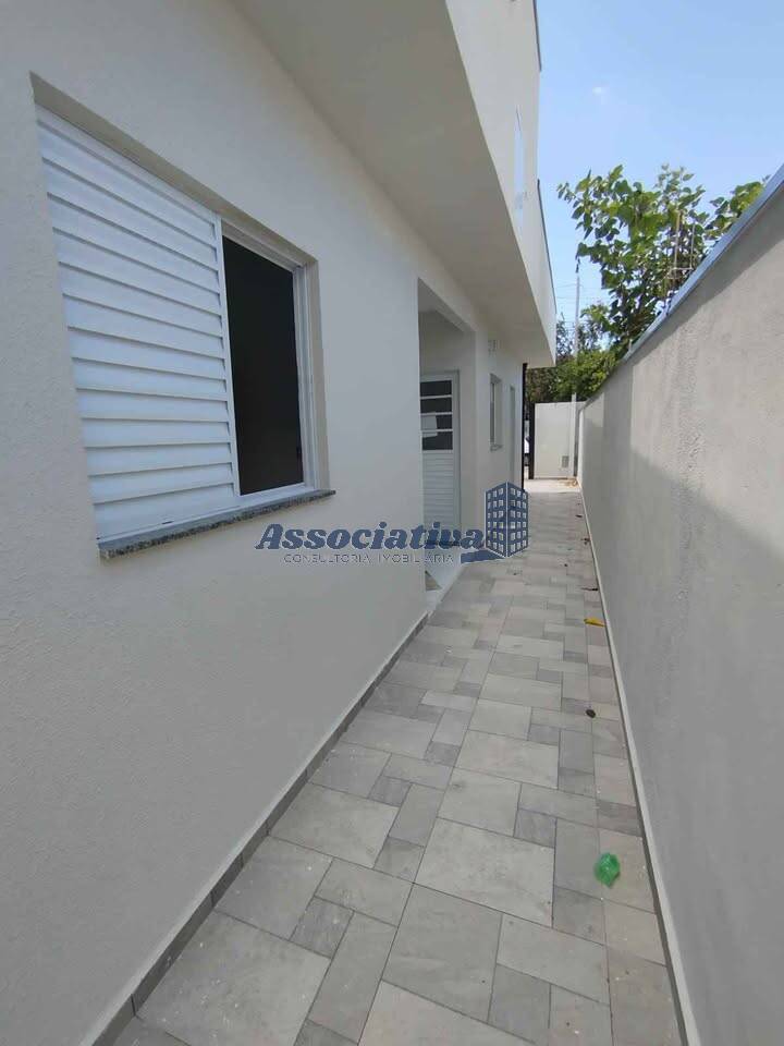 Casa à venda com 2 quartos, 59m² - Foto 13