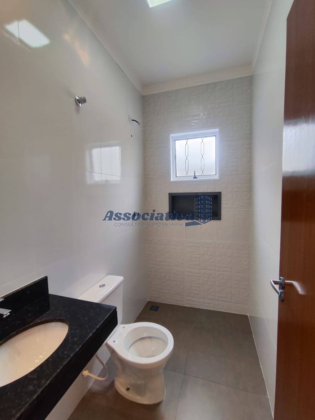 Casa à venda com 2 quartos, 70m² - Foto 16