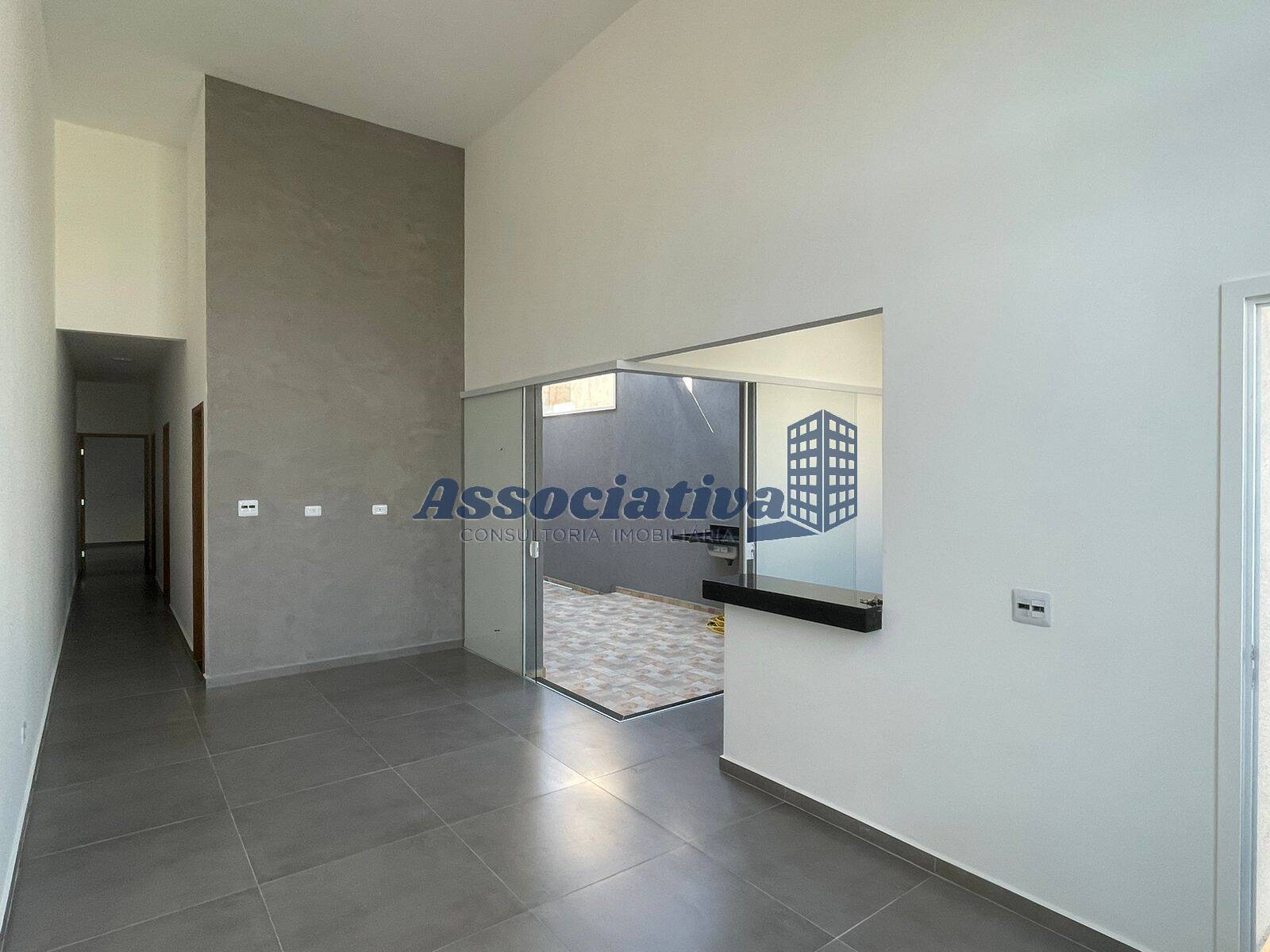 Casa à venda com 3 quartos, 95m² - Foto 4