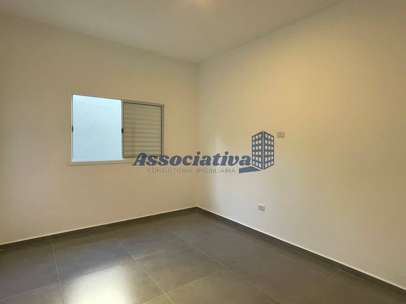 Casa à venda com 3 quartos, 95m² - Foto 10