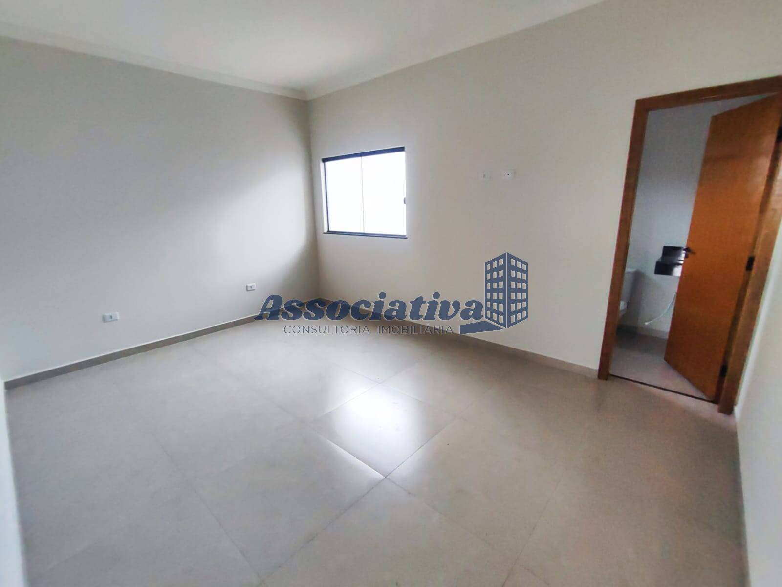 Casa à venda com 2 quartos, 72m² - Foto 12