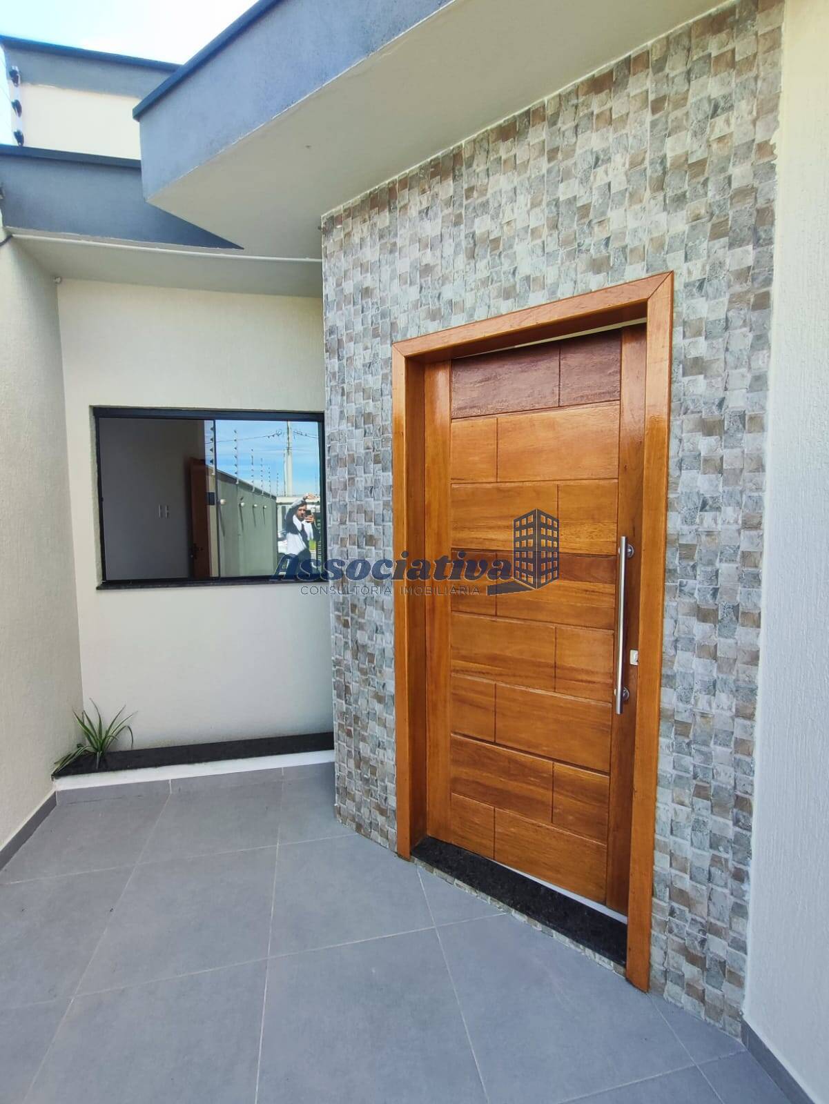 Casa à venda com 2 quartos, 74m² - Foto 2