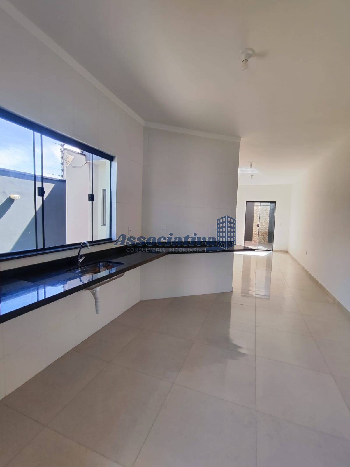 Casa à venda com 2 quartos, 74m² - Foto 13