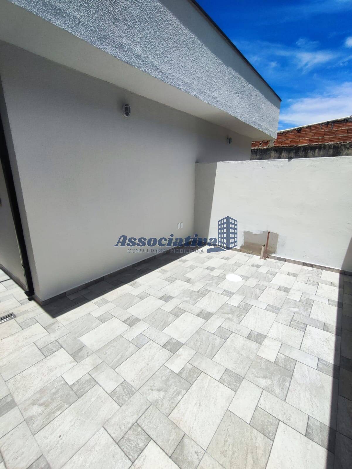 Casa à venda com 2 quartos, 59m² - Foto 9